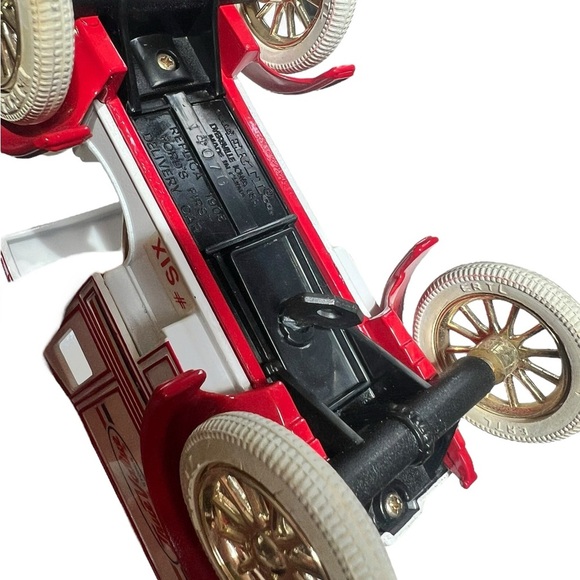 ERTL Old Vintage 1905 Ford Model T Delivery Car Bank Advertising True Value - Picture 7 of 11